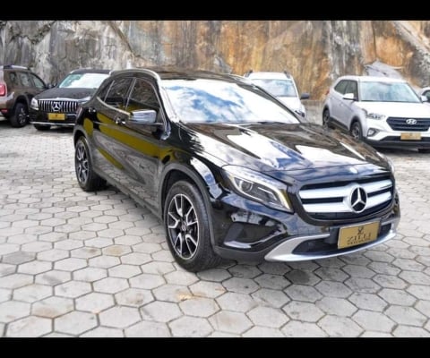 Mercedes-Benz Gla 200 VISION 1.6 TURBO AT  - Preta - 2015/2015
