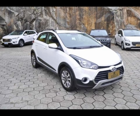 Hyundai HB20X STYLE 1.6 MT  - Branca - 2016/2016