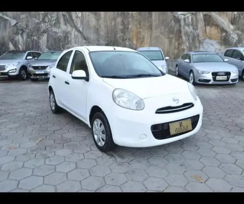 Nissan March S 1.6 MT - Branca - 2011/2012