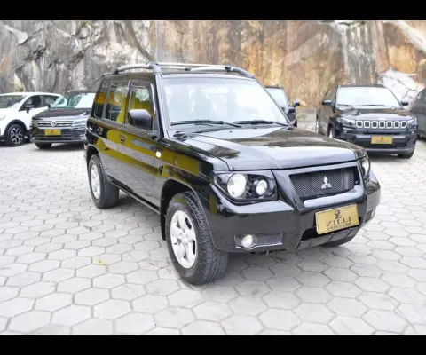 Mitsubishi Pajero TR4 2.0 4X4 AT - Preta - 2006/2007