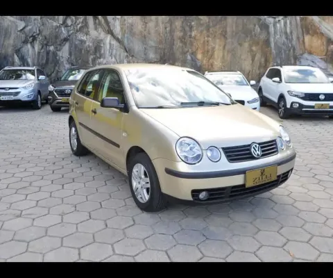 Volkswagen Polo 1.6 MT - Bege - 2004/2004