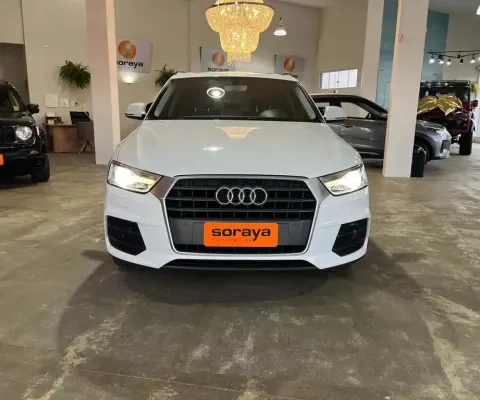 Audi Q3 1.4 TFSI/TFSI Flex S-tronic 5p  - Branca - 2016/2017