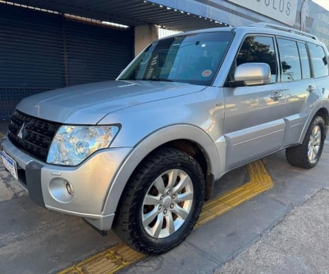 MITSUBISHI PAJERO FULL HPE  3.2 DIESEL 4x4  AUTOMATICO 2010/2011 COMPLETA DE 7 LUGARES COM TETO  NOV