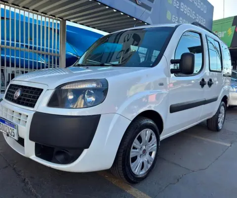  FIAT DOBLO ESSENCE 1.8  FLEX MANUAL  DE 7 LUGARES  2021/2021  COMPLETA REVISADA LACRADA PNEUS 