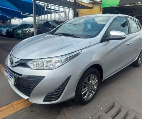 TOYOTA YARIS HATCH  PLUS 1.5 AUTOMATICO 2020/2021 COMPLETO REVISADO LACRADO NOVISSIMO 