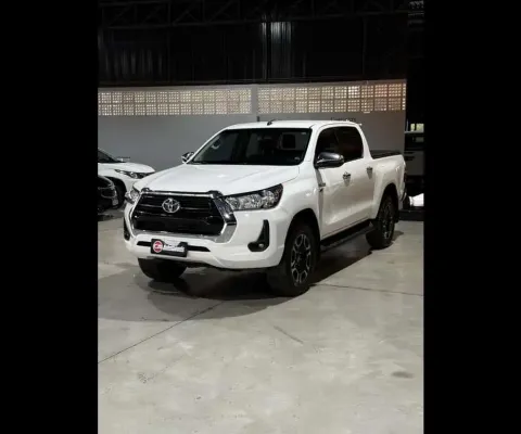 TOYOTA HILUX 2.7 SRV 4X2 CD 16V 4P