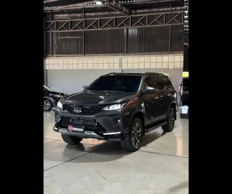 TOYOTA HILUX SW4 2.8 SRX DIAMOND 4X4 TURBO