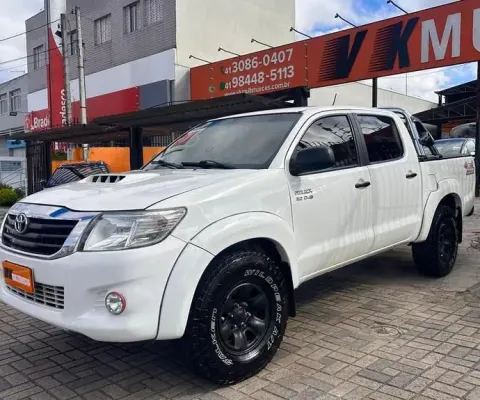 TOYOTA HILUX CD4X4 STD (DIESEL) 2015 IMPECÁVEL