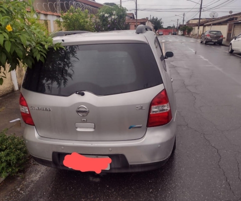 NISSAN LIVINA à venda.