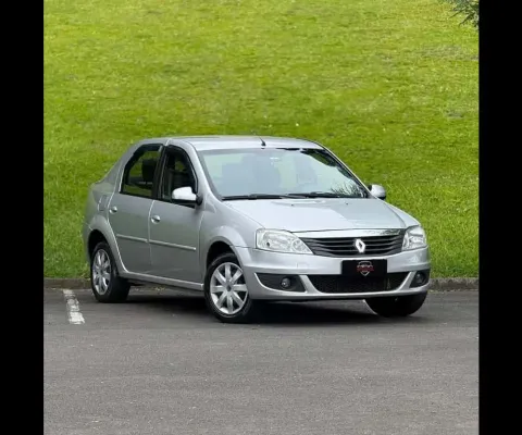 Renault logan expression 1.6 2012