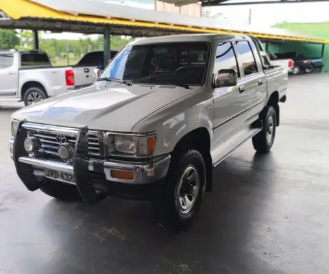  ️ hilux cd dlx 4x4   1999/1999 ️ 2.8 diesel   completíssima  ️  2°dono   banco de couro  ️ step sem