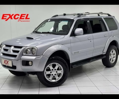 MITSUBISHI PAJERO SPORT HPE 4X4-AT 2.5 TB-IC 2010