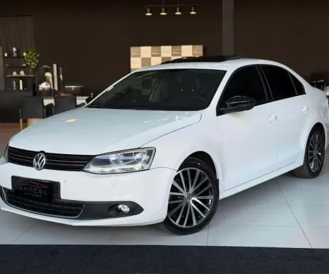 VOLKSWAGEN JETTA 2.0T 2014