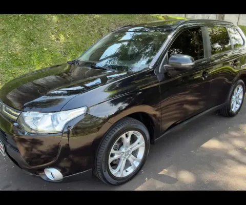 Mitsubishi outlander 2.0 2014