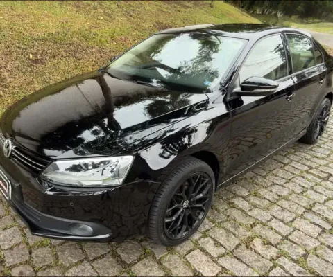 Volkswagen jetta 2.0 confortline 2013