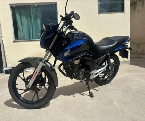 Honda cg titan 160 2024 com 15 mil km , edição especial 40 anos 