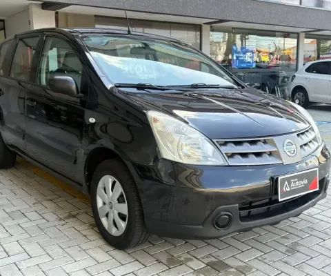 Nissan livina 18 2010