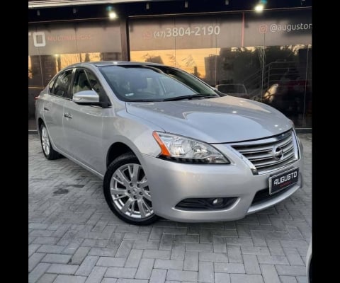 Nissan Sentra SL 2.0/ 2.0 Flex Fuel 16V Aut.  - Prata - 2014/2015