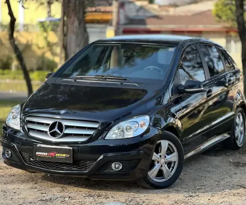 MERCEDES-BENZ B 180 2010