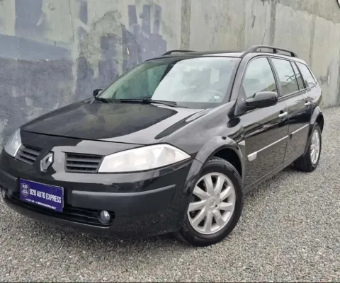 Renault MEGANE 1.6 DYNAMIQUE GRAND TOUR 16V FLEX 4P MANUAL