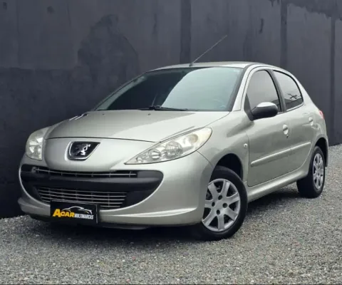 Peugeot 207 1.4 XR 8V FLEX 4P MANUAL