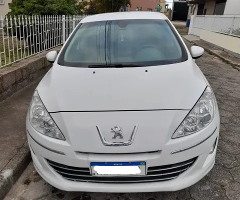 PEUGEOT 408 à venda.
