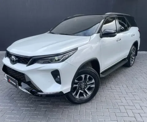 TOYOTA HILUX SW4 SW4 SRX Plat. 4x4 2.8 TB Die. Aut.