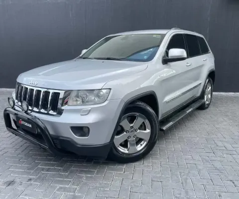 JEEP GRAND CHEROKEE Cherokee Laredo 3.6 4x4 V6 Aut.