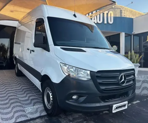 MERCEDES-BENZ FURGÃO LONGA T.A 2021
