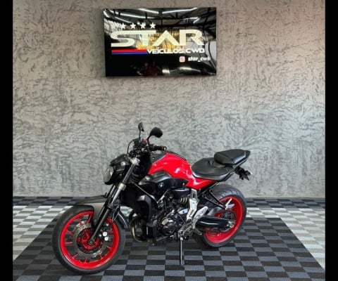 YAMAHA MT-07 2016