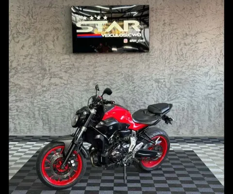 YAMAHA MT-07 2016