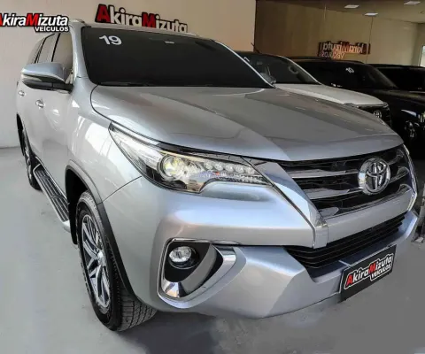 TOYOTA SW4 SRX 2.8 7 LUGARES  2019 PRATA   DIESEL 