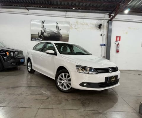 Volkswagen Jetta 2012 2.0 comfortline 120cv flex 4p tiptronic