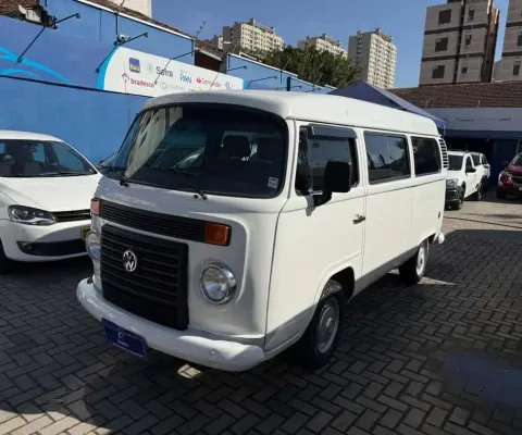 VOLKSWAGEN KOMBI STANDARD 1.4MI 4P 2010