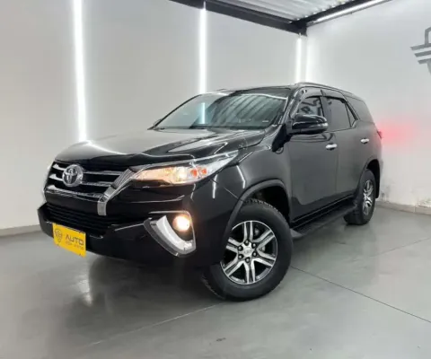 Toyota Hilux sw4 2020 2.7 srv 7 lugares 4x2 16v flex 4p automático