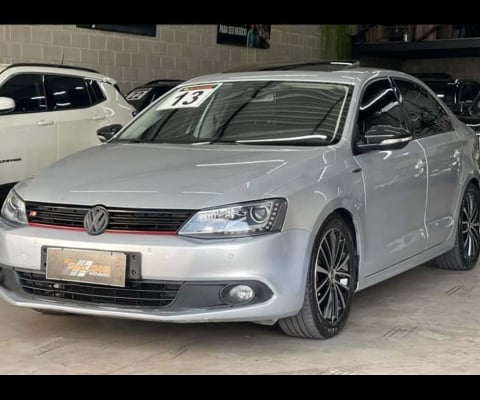VOLKSWAGEN JETTA 2.0 TSI Highline 211cv - 2013/2013