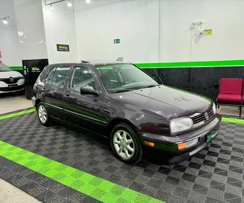 Volkswagen - Golf GLX 2.0 8v Gasolina