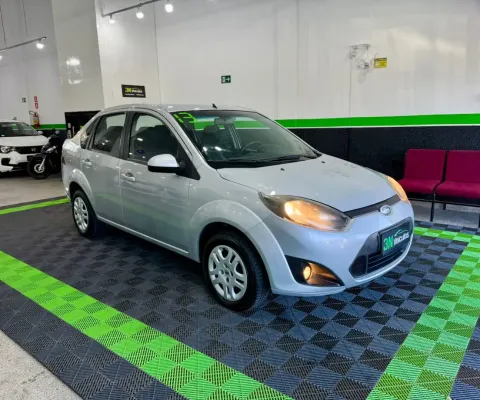 Ford - Fiesta Sedan 1.6 8v Flex