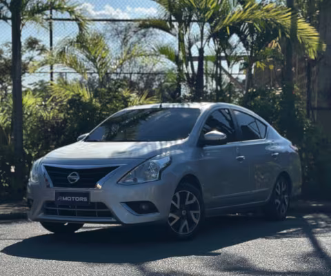 Nissan Versa SL 2017 AUTOMÁTICO COM GNV INJETADO