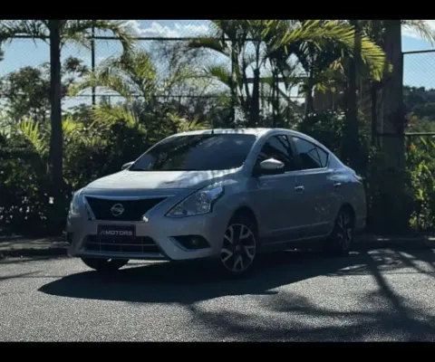 NISSAN VERSA 16SL CVT 2017