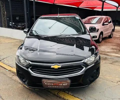 VEÍCULO SUPER CONSERVADO, PARA VOCÊ QUE PROCURA ENCONOMIA E  UM CARRO CONFORTAVEL PARA VIAJAR COM A 