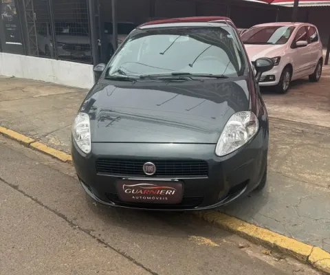 carro super economico, e completo para você usar no seu dia a dia, único dono, super conservado, val