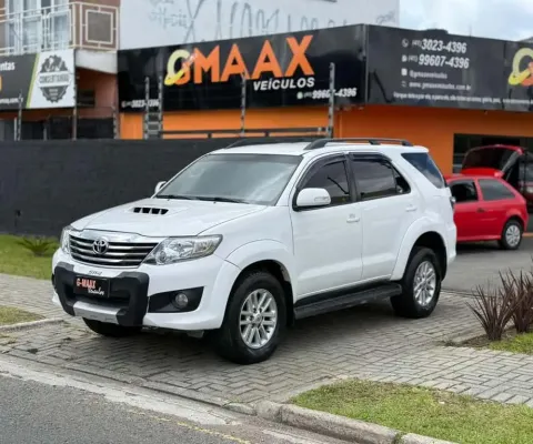 Toyota hiluxsw4 srv4x4 2013