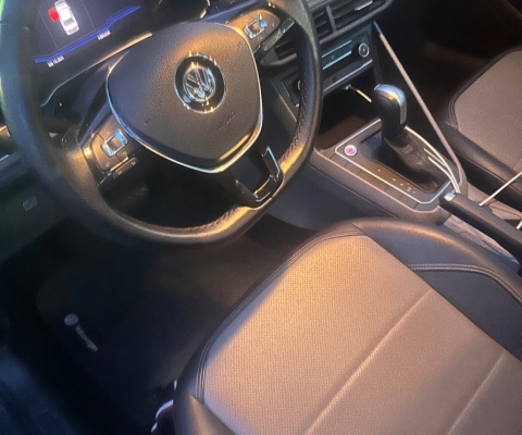 VOLKSWAGEN VIRTUS à venda.