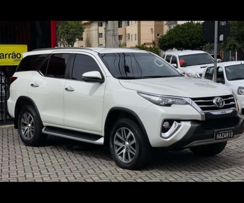 TOYOTA HILUX SW4 SRX 4X4 2.8 DISEL 2020