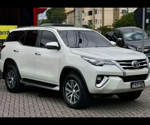 TOYOTA HILUX SW4 SRX 4X4 2.8 DISEL 2019