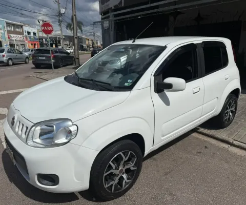 Fia uno economy 1.4 super cuidado, com multimidia, rodas de liga, garantia e docs em dia!!!