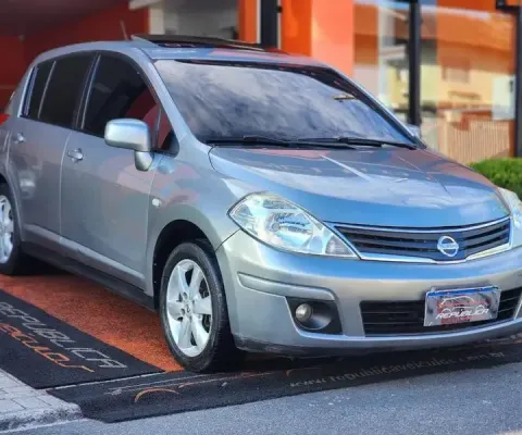 Nissan tiida 18sl flex 2010 / 2011