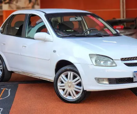 Chevrolet Corsa Classic LS 1.0 2012 – R$ 27.900 Simplicidade, economia e robustez que cabem no seu b