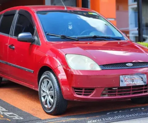 Quer adquirir seu primeiro veículo? Ford fiesta 2004 / 2004